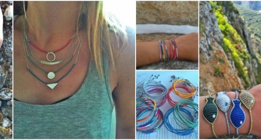 Jo plays with colors