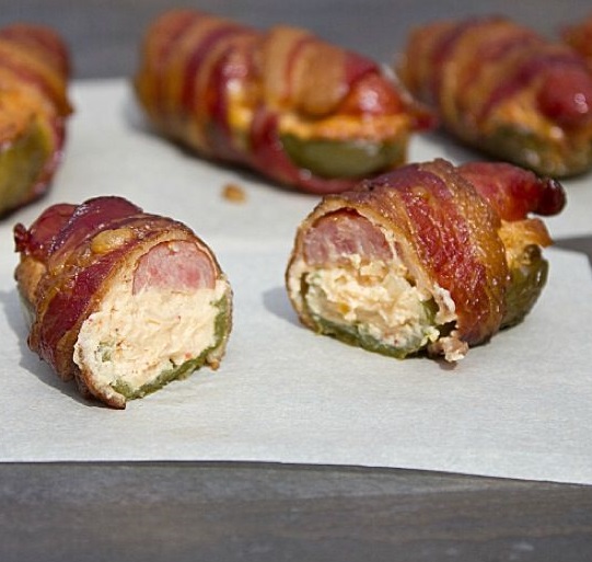 Γεμιστές πιπεριές με λουκάνικο και bacon | Food