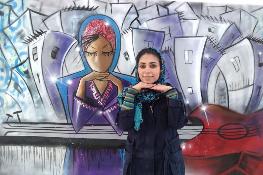 Η πρώτη graffiti artist του Αφγανιστάν μιλάει για την ειρήνη, την τέχνη, τις γυναίκες | Interviews